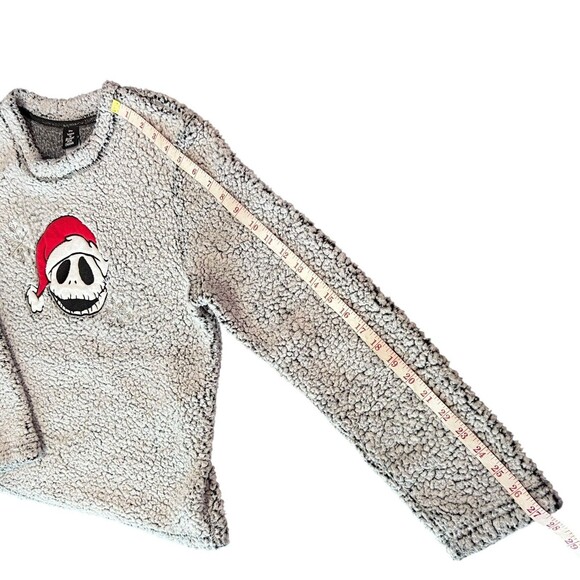Disney The Nightmare Before Christmas Jack Skellington Santa Sherpa Top Medium - Picture 12 of 14